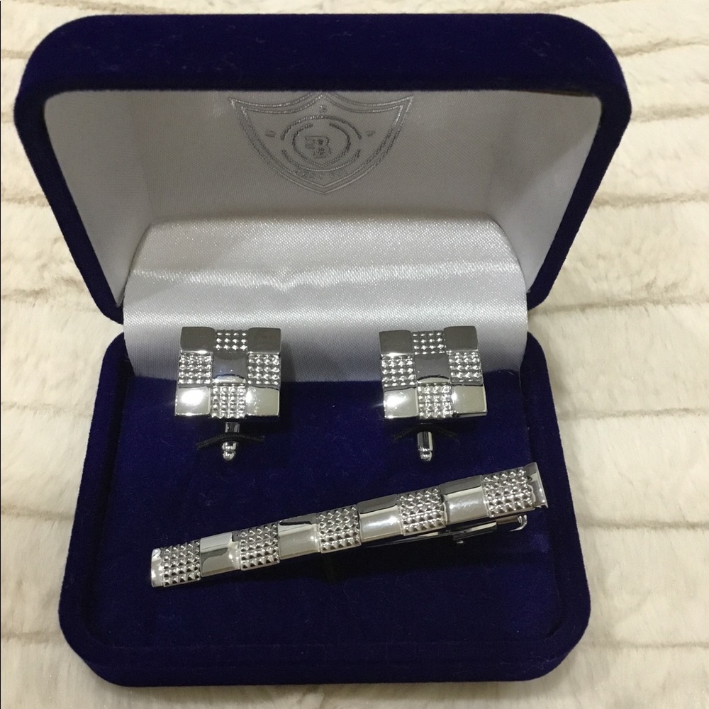 Men’s Cufflinks and Tie Clip Set